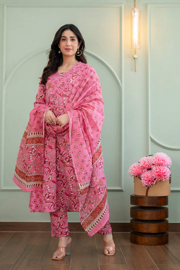 Chic Pink Printed Kurta Set with Dupatta for Women